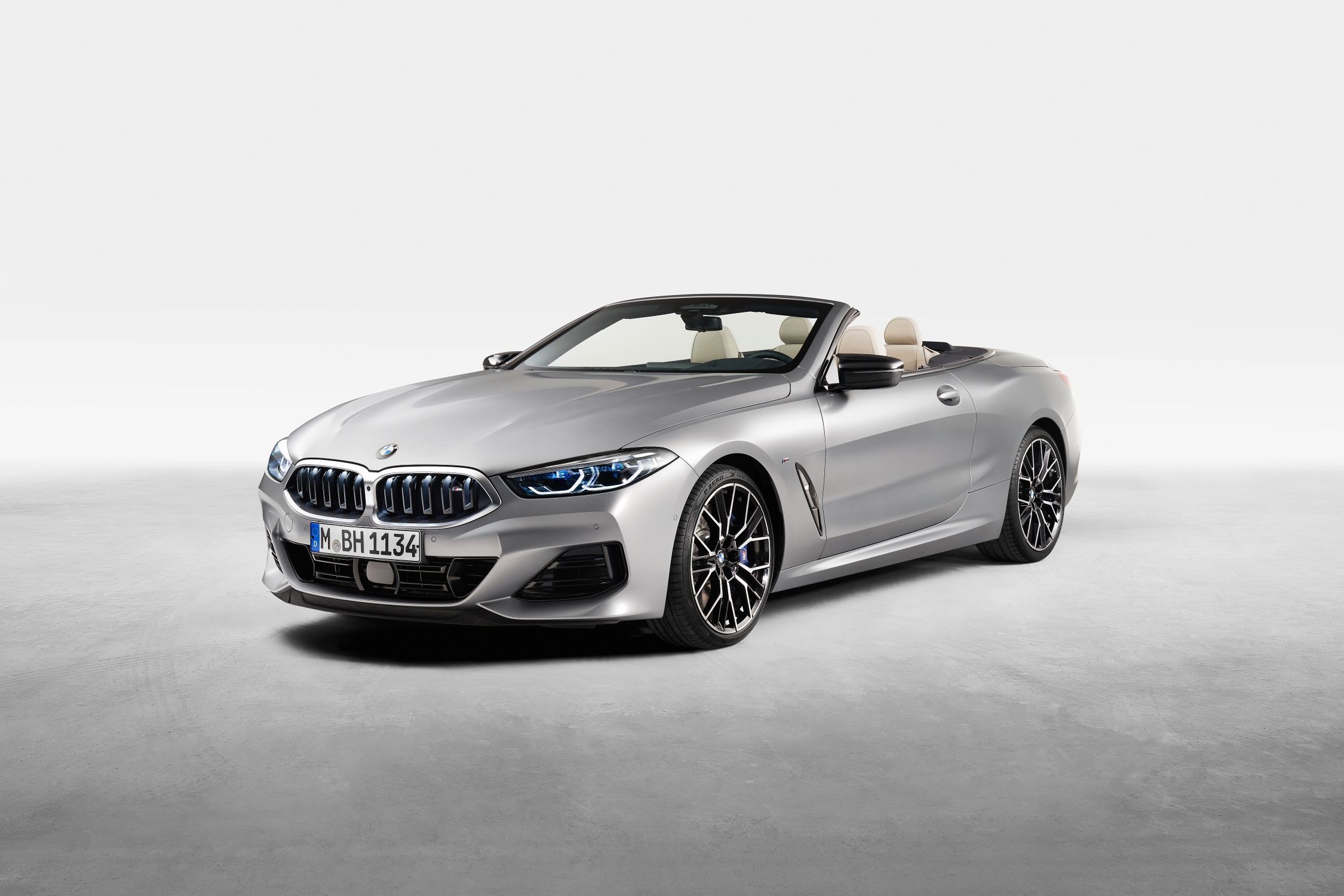 外观变化明显网通社独家获得新bmw8系m8官图