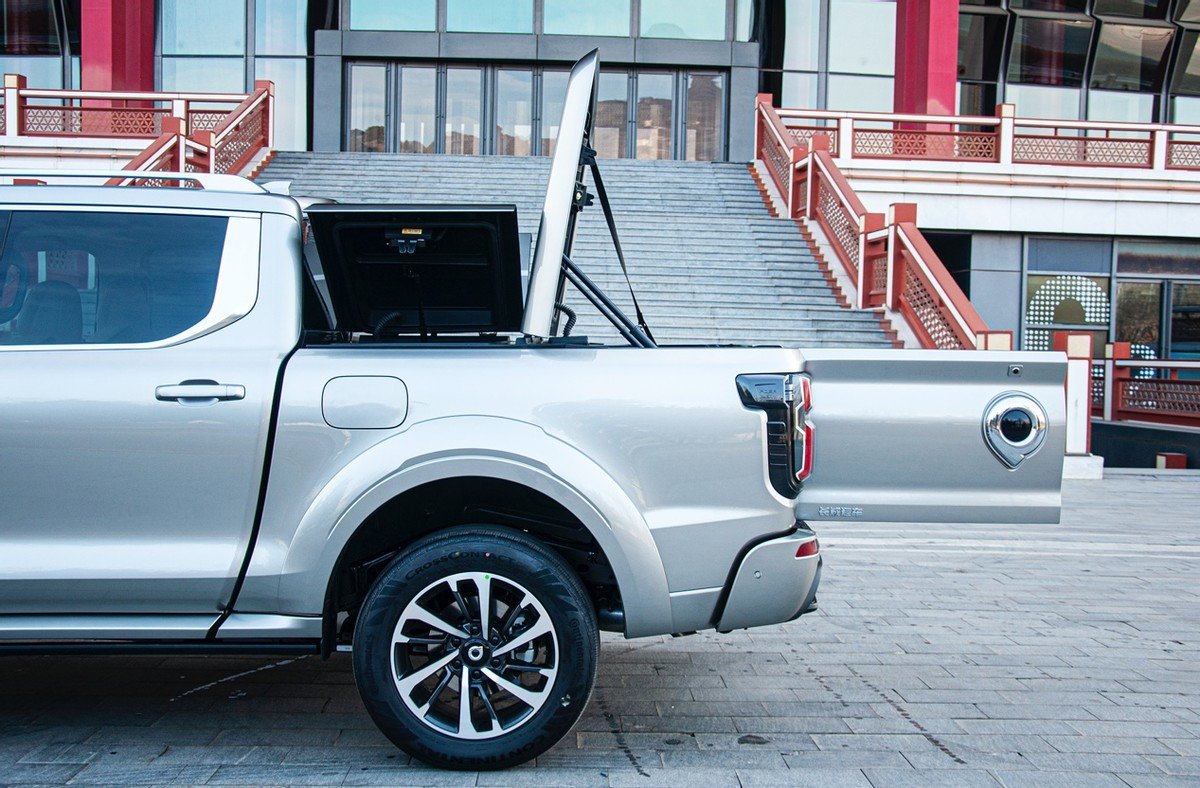 试驾长城山海炮是否可以一炮打开高端豪华皮卡市场