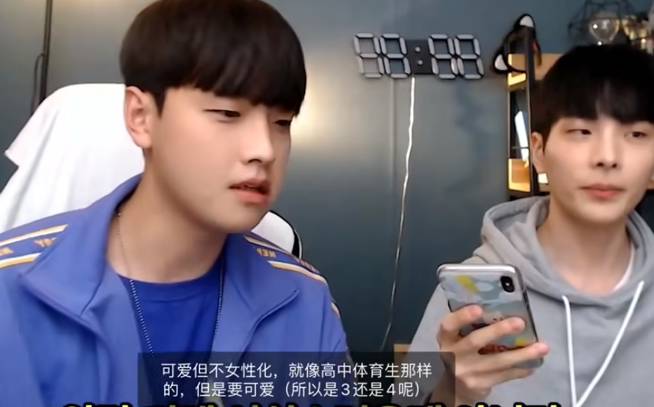 韩国出了档男男恋爱综艺,刺激啊……