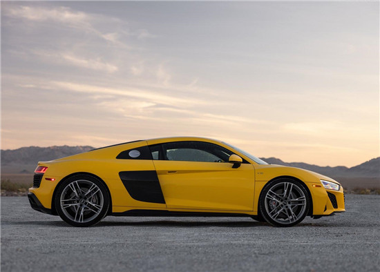战斗气息十足 奥迪r8 coupe官图发布_凤凰网汽车_凤凰网
