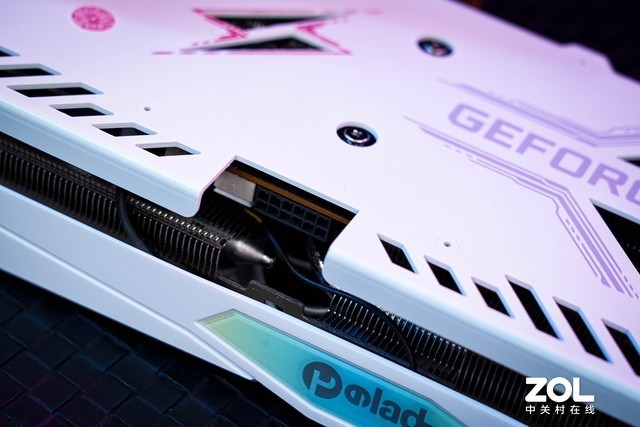 【有料评测】磐镭RTX 3070Ti白铠显卡评测 颜值说明一切