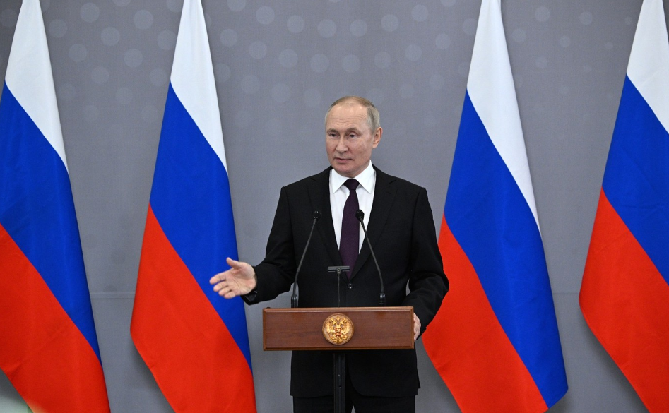 俄总统普京14日在哈萨克斯坦阿斯塔纳召开新闻发布会。图源：克宫网站
