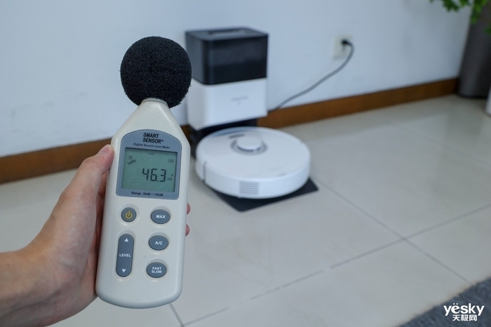 更纯粹的扫地集尘体验 石头扫拖机器人T8智能集尘版评测