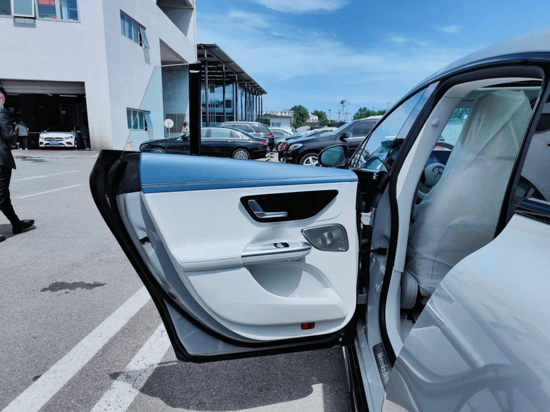 无边框车门"帅炸天",这几款无边框车门车型年轻人也买得起_凤凰网汽车