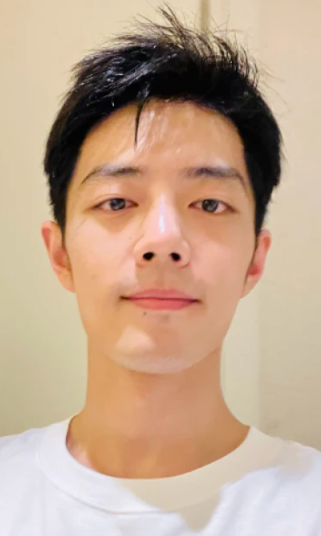 肖战深夜发自拍美图,证明自己的帅气,期待《梦中的那片海》__凤凰网