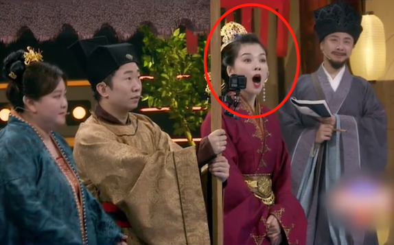 李小冉穿古装侧空翻舞蹈功底深厚 刘涛张大嘴惊呆贾玲开心鼓掌