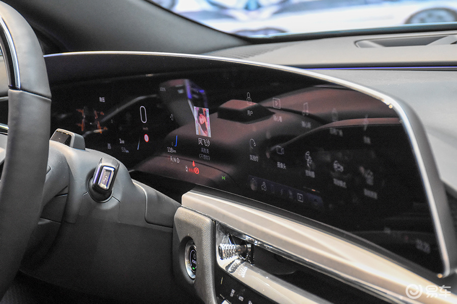 9k显示屏你受得了吗凯迪拉克lyriq锐歌车机体验