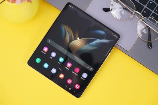 这才是成熟折叠屏该有的样子!三星Galaxy Z Fold4首发评测:生产力倍增