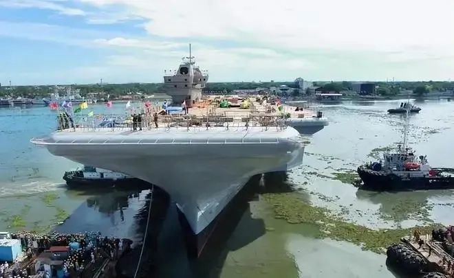 ▲对印度海军工厂来说,维克兰特号显然是越级项目