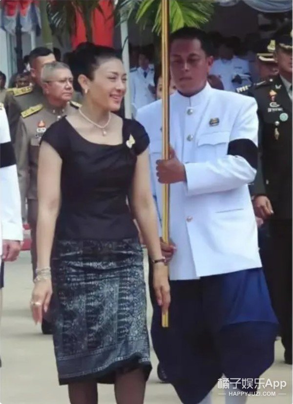 还记得削发为尼的泰国王妃吗?如今将要强势回宫?_凤凰网