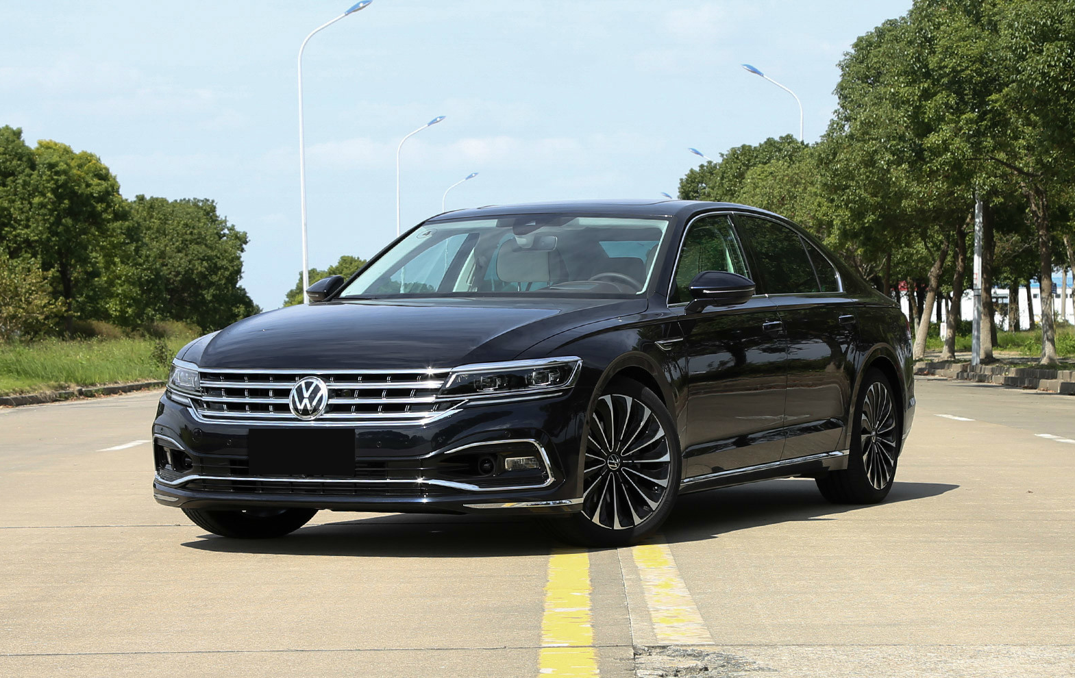 被车标耽误辉昂降至26万多求生比a6l有气场豪华不输s级