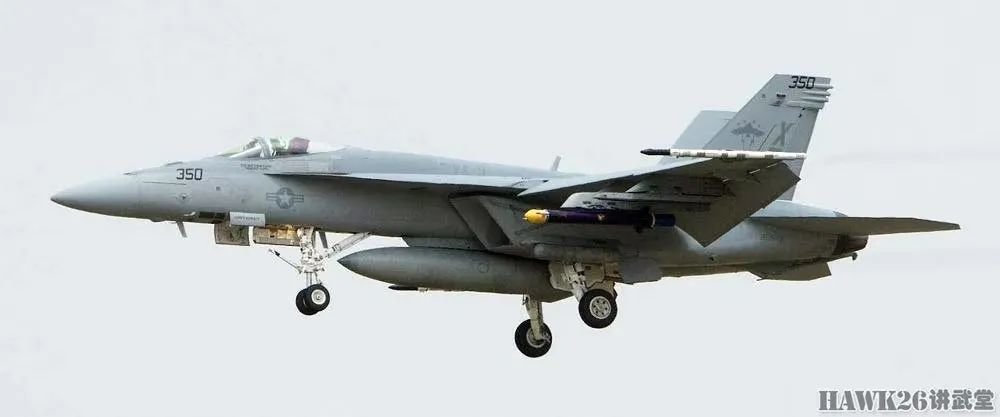 采用“镜面涂层”的美军F-35C曝光 神秘用途引猜测