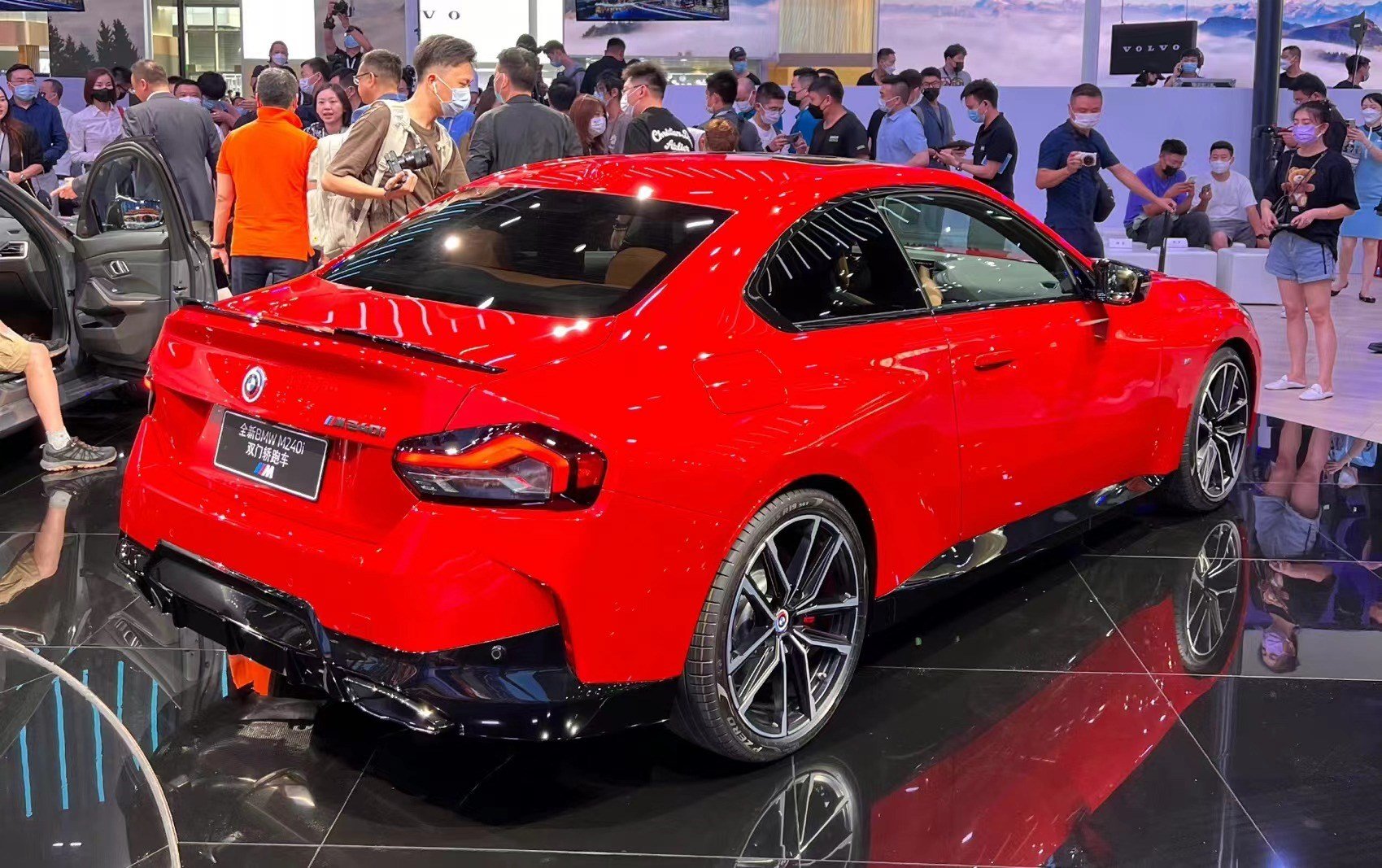 0t直列六缸发动机,宝马m240i xdrive coupe售价41.