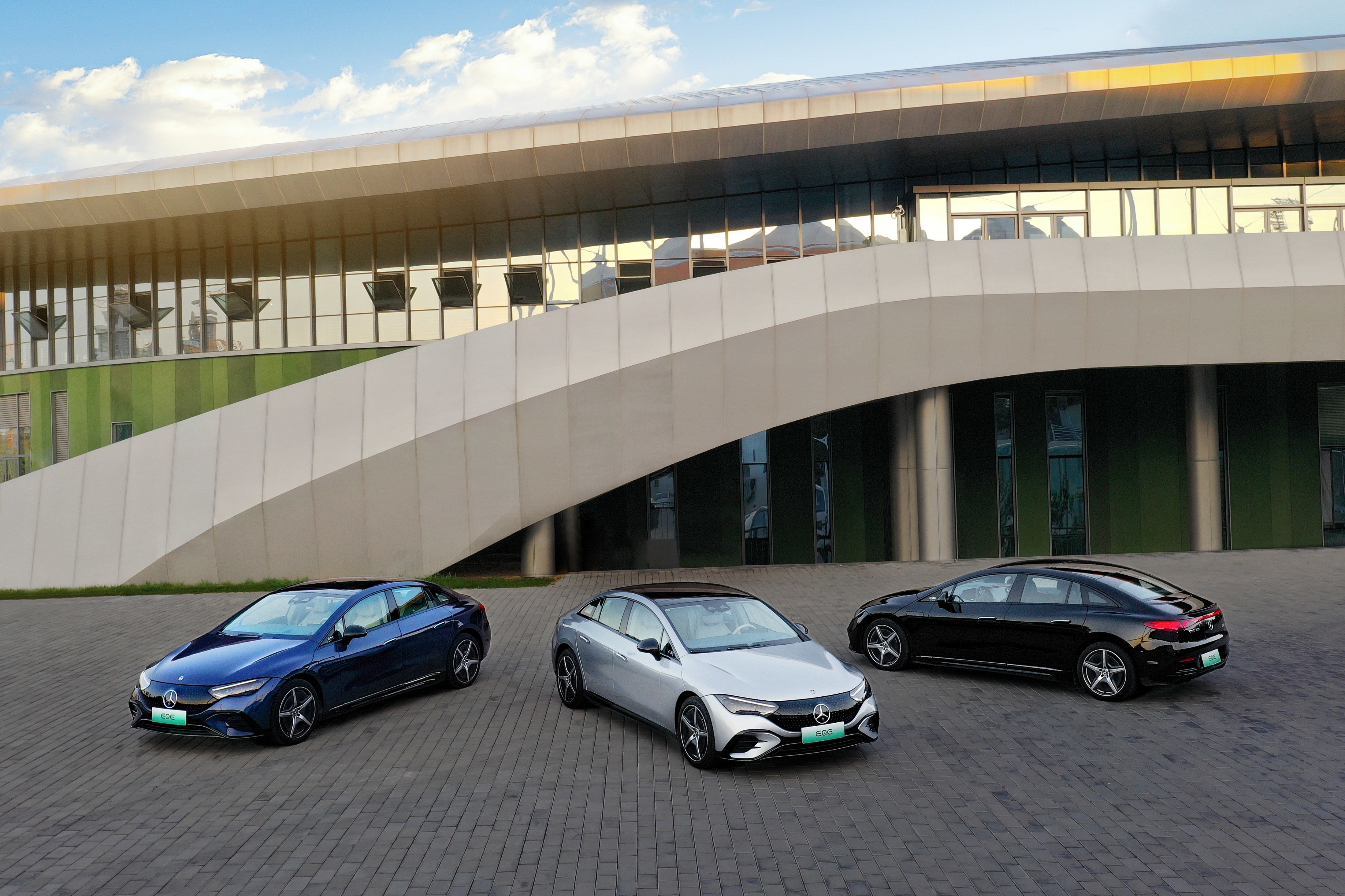 电动车依然很奔驰,试驾奔驰全新eqe_凤凰网汽车_凤凰网