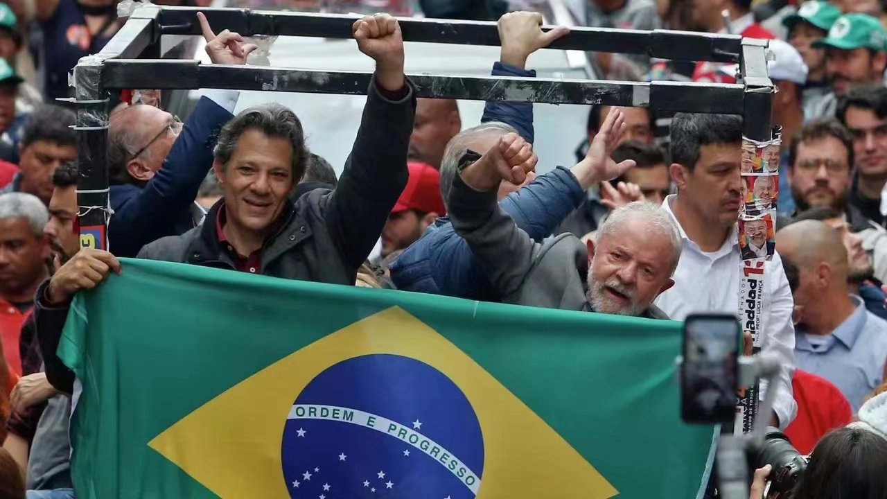 前总统卢拉与现任总统博索纳罗进入巴西大选第二轮，“左右之争”定档决赛圈_凤凰网