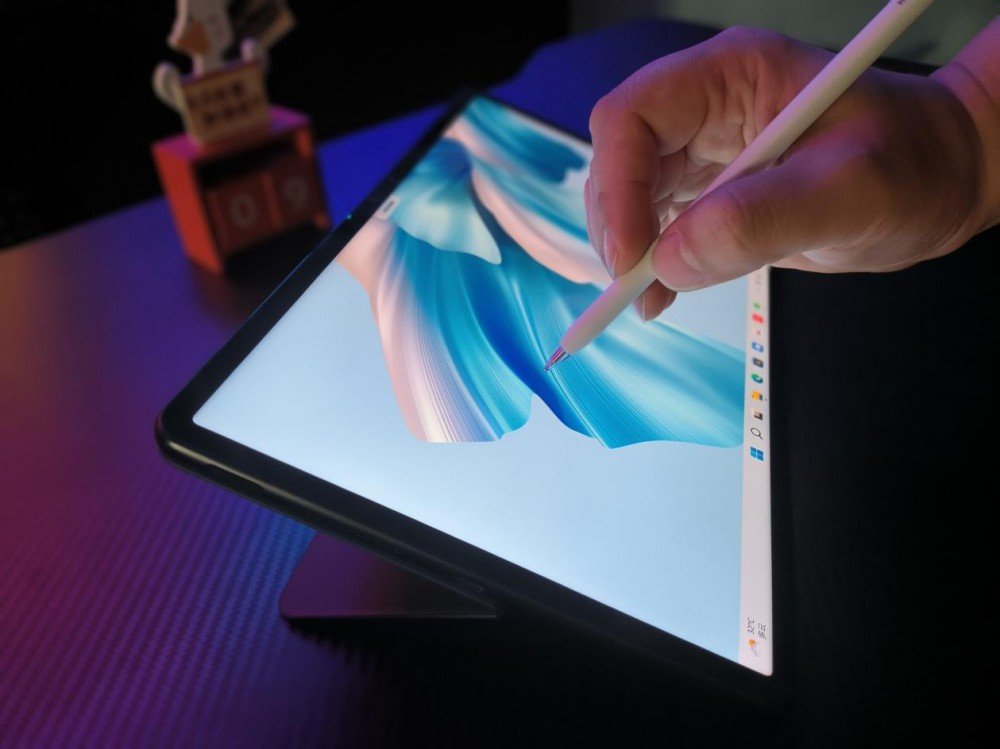 华为MateBook E Go 移动办公的可靠工具