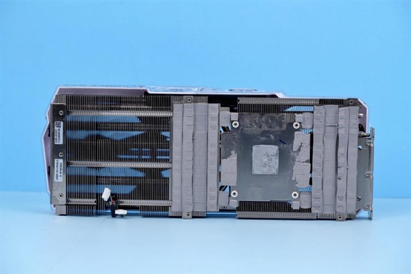 30系最强毕业作!影驰RTX 3090 Ti星曜OC显卡评测:颜值无二的顶级非公