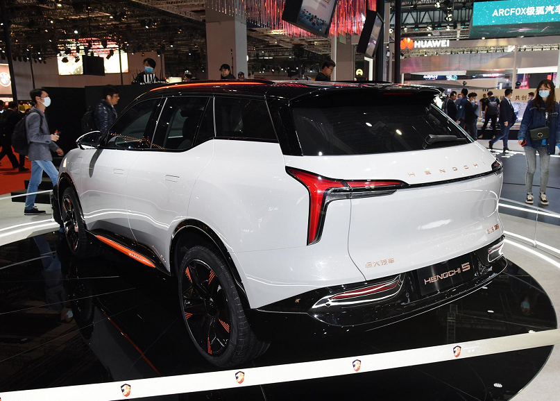 恒驰5完成申报，一身“名牌”是亮点，对手是特斯拉Model Y_凤凰网汽车_凤凰网