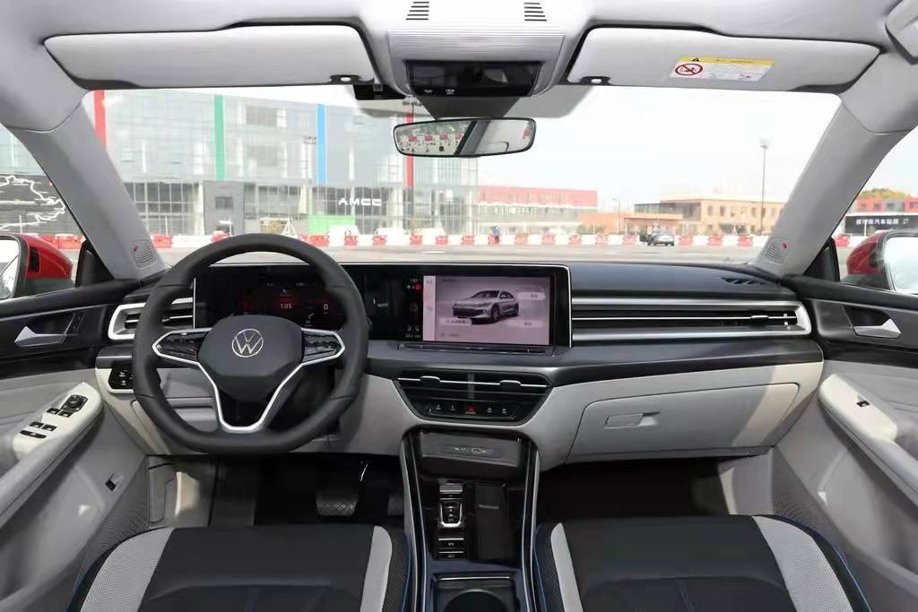 售价1499万起上汽大众新一代凌渡l上市配无框车门掀背尾门