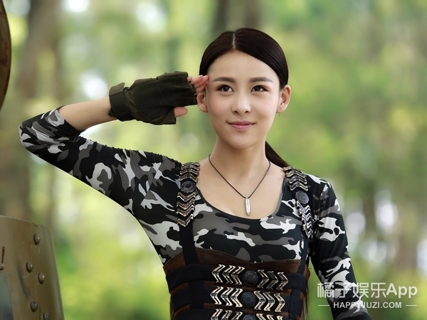 是《怒江之战》中智慧冷静,行事果敢的特种分队队长廖伊芳99是