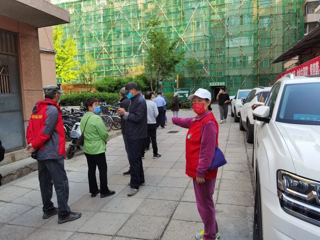 【志愿故事】走进防疫现场,致敬爱心奉献