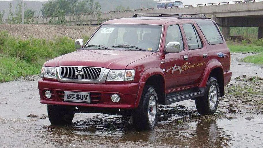 除了纯正的越野车底盘悬架外,长城赛弗另外一大卖点就是"便宜大碗".