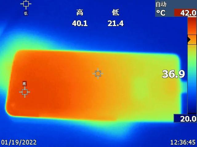 不求人、伞兵推荐的一加10 Pro，玩吃鸡手游究竟是什么体验？  第6张