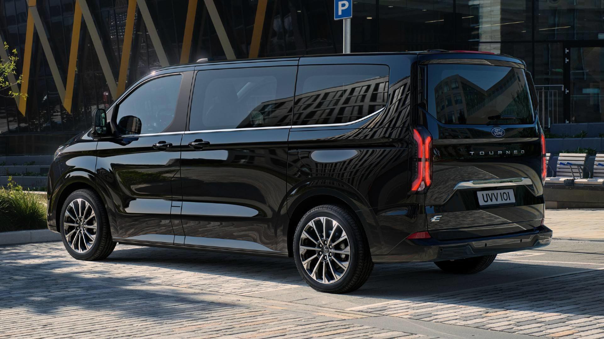 福特MPV要换代 Tourneo Custom发布官图_凤凰网汽车_凤凰网