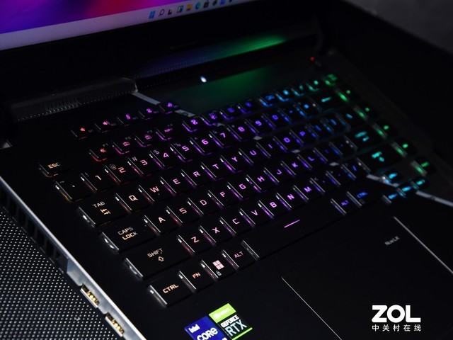 【有料评测】ROG枪神6评测:首发RTX 3070Ti+12代酷睿i9-12900H