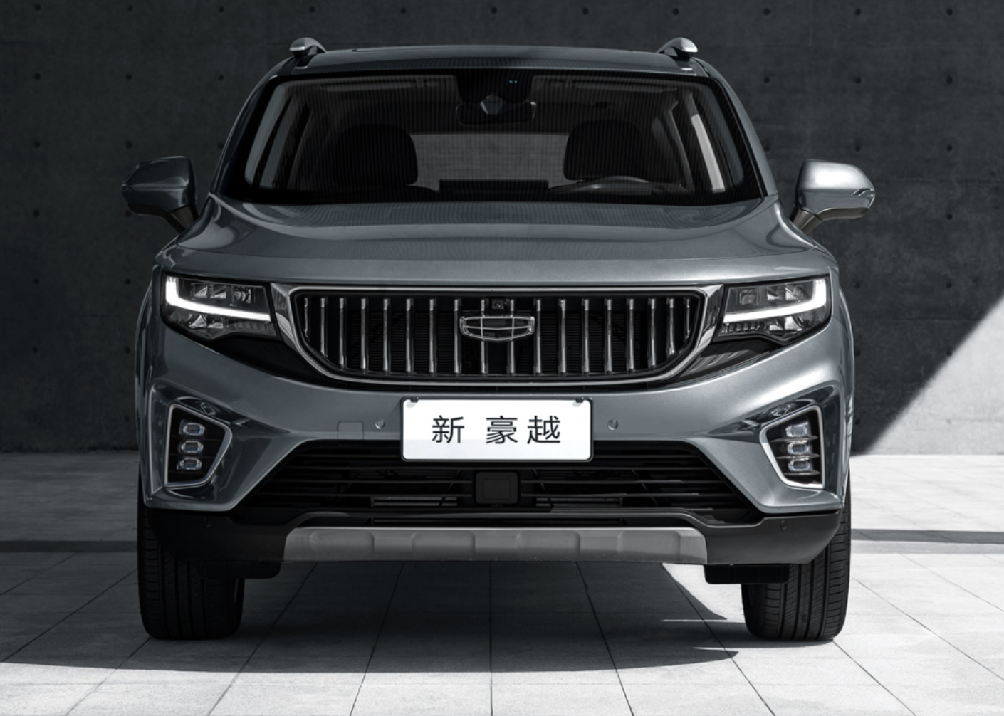 吉利旗舰suv豪越l20t前后独悬豪车内饰能像星越l一样火