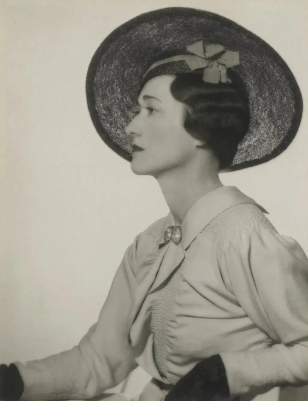 看展||真正的传奇，就是能将平凡变成非凡_凤凰网, image size:1024x1333