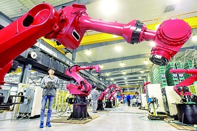 辽宁:“滚石上山”奔振兴