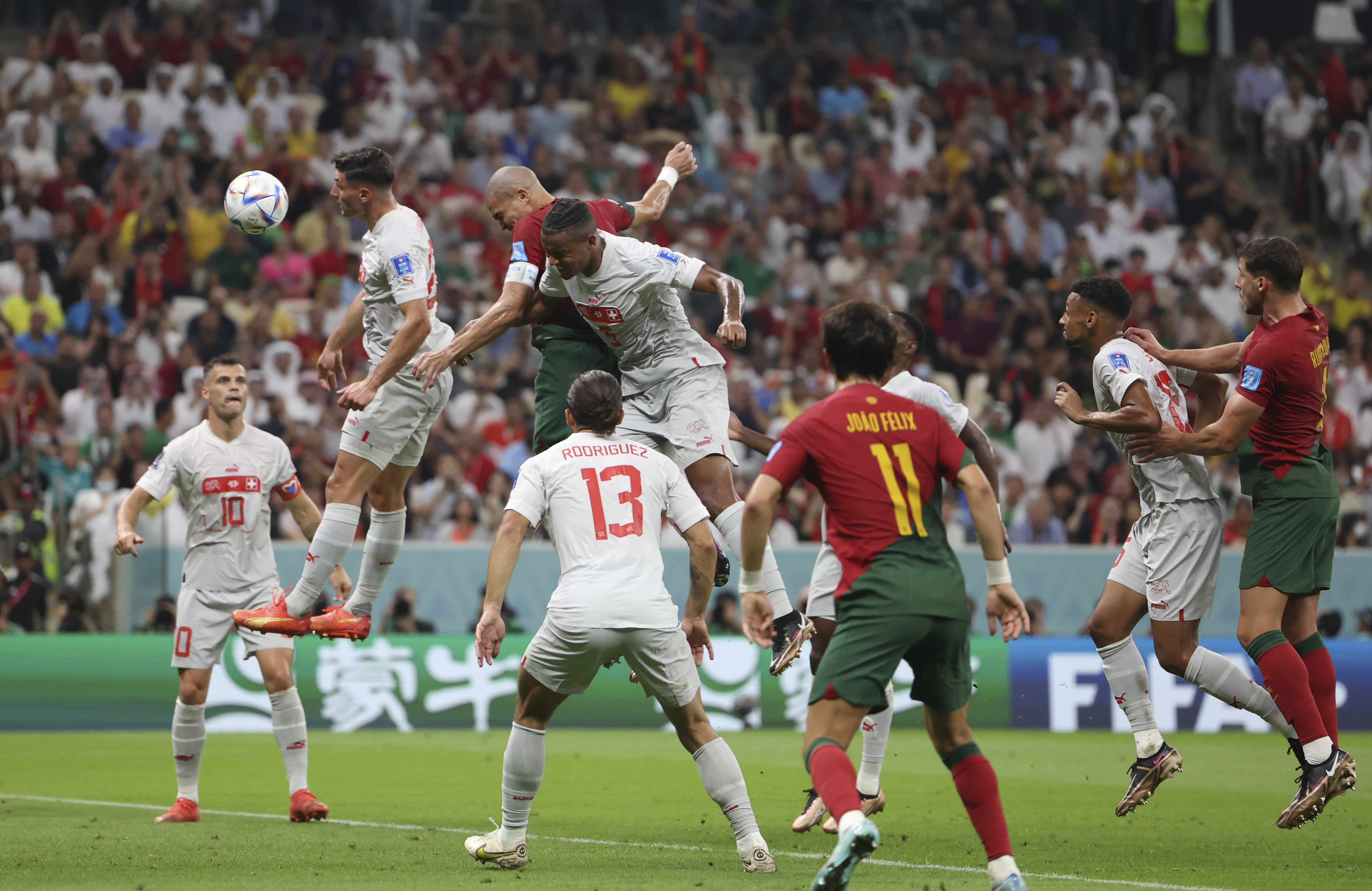 <em>足球</em>——八分之一决赛：葡萄牙对阵瑞士(9)