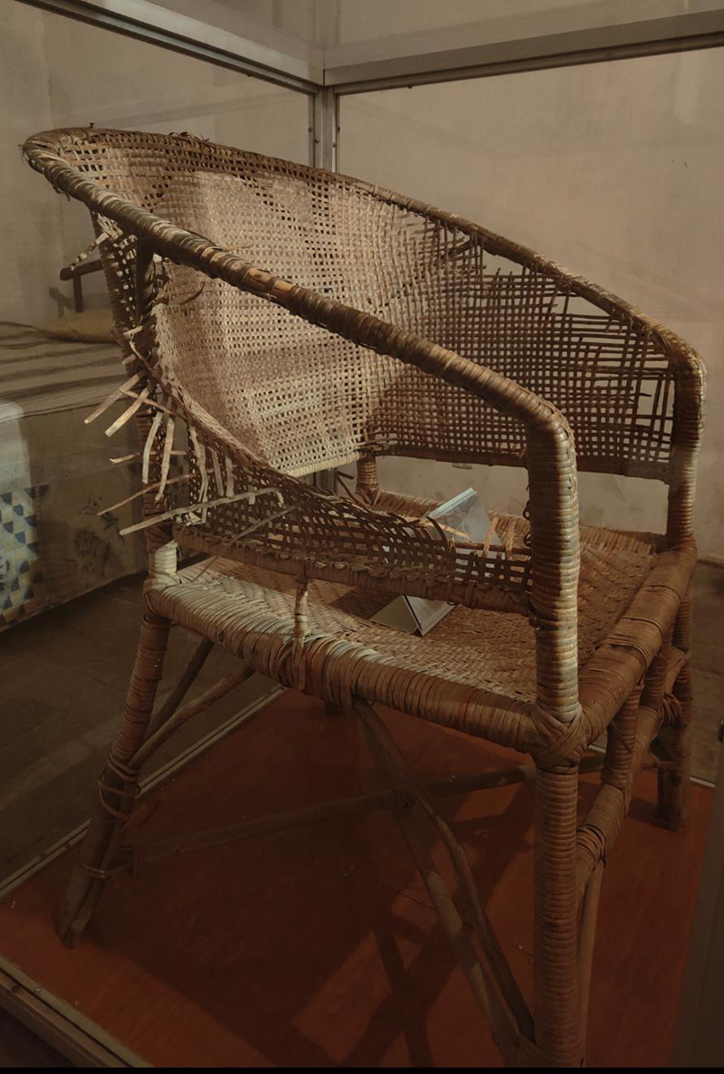 焦裕禄坐过的藤椅。（图源：求是网）