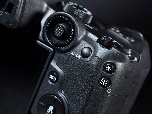 【有料评测】佳能EOS R7评测:全能的便携微单相机