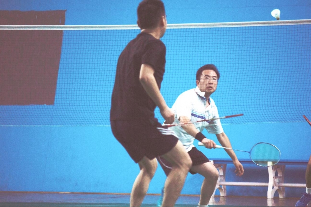 2022渝北区首届体育摄影比赛 激烈的羽毛球比赛