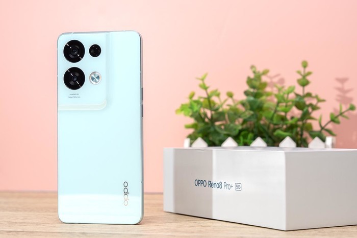 OPPOReno8Pro+值不值得买？三大数码门户网站评测给出答案