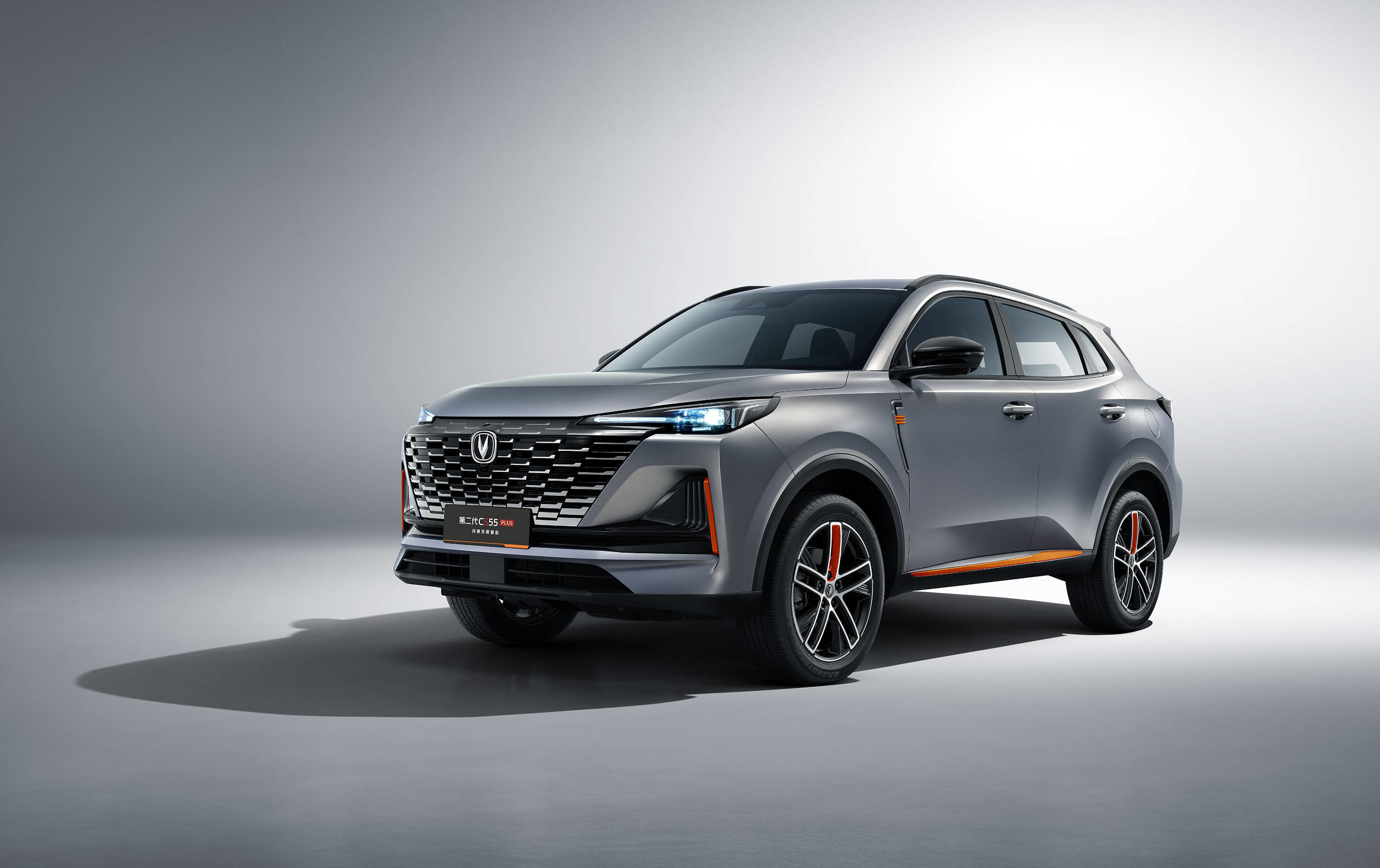 第二代cs55plus风暴灰限量版正式上市,售价12.