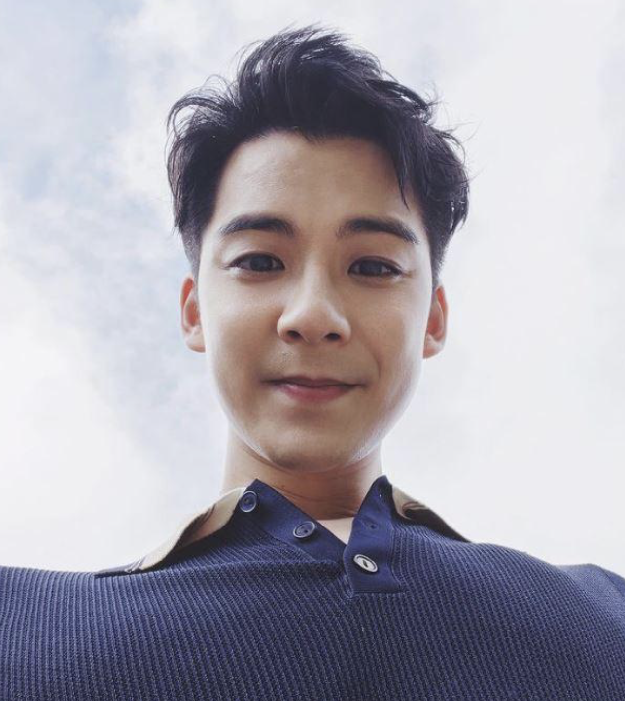 余德丞突然宣布离巢tvb重提点灯续命传闻不满tvb未帮忙澄清