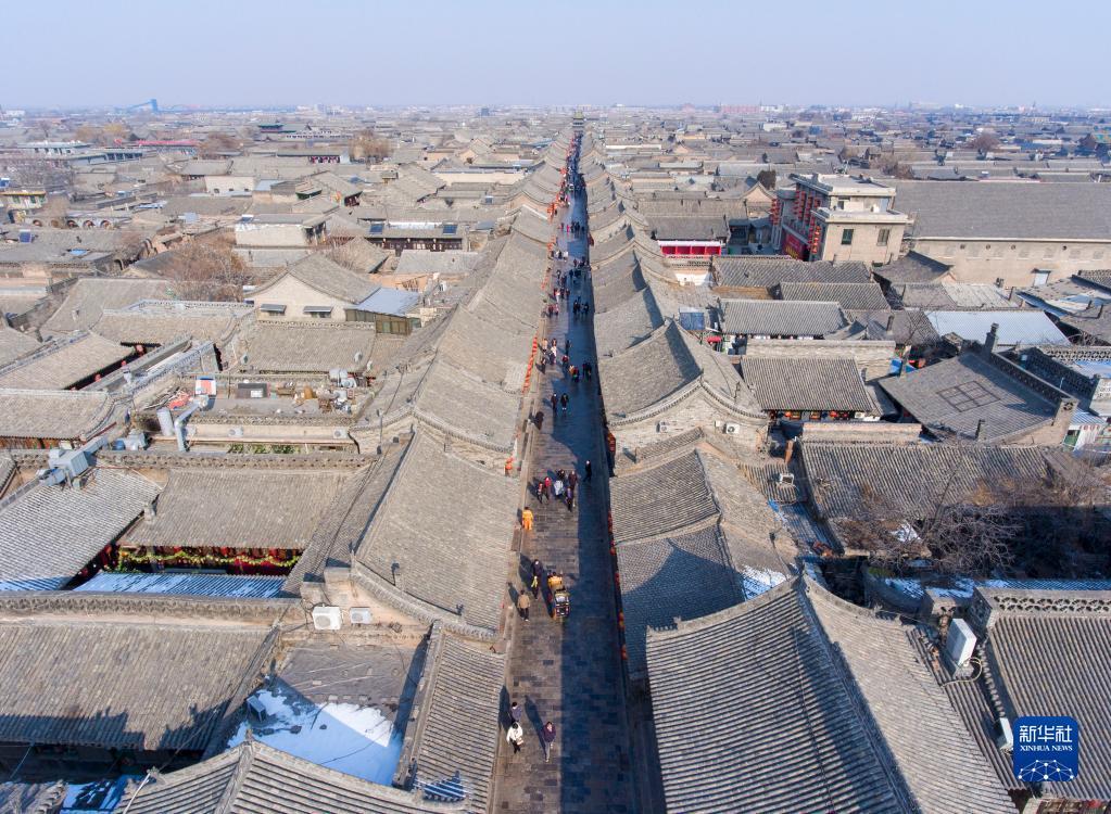 这是2月8日拍摄的平遥古城一角（无人机照片）。新华社记者 杨晨光 摄