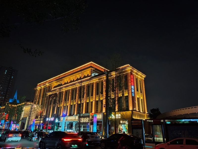 谁说轻薄没旗舰!真我GT2大师探索版首发评测:CPU、电池、快充都满分了