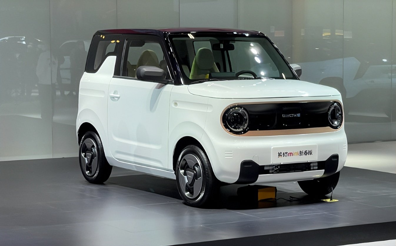 558万就能买4座200公里续航快充吉利熊猫mini能火吗