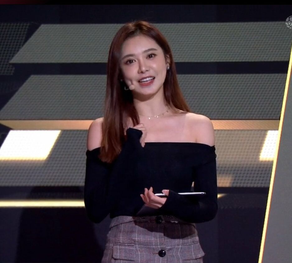 nba女主播美娜:怀念每个运动的日子!球迷:立棍单打,勤奋能干__凤凰网