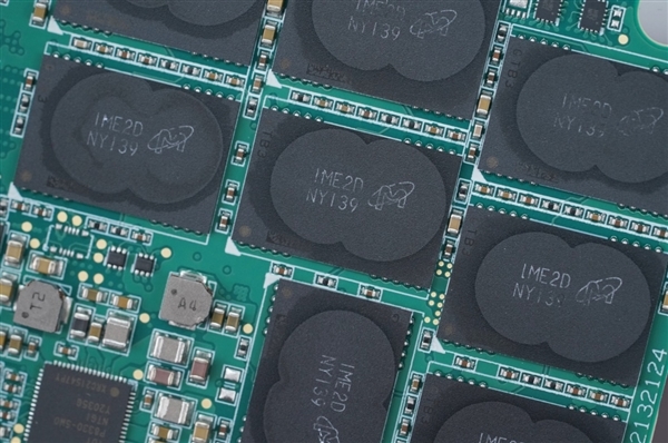 全程不掉速!忆恒创源PBlaze6 6536 3.2TB评测:是时候整一块企业级SSD了