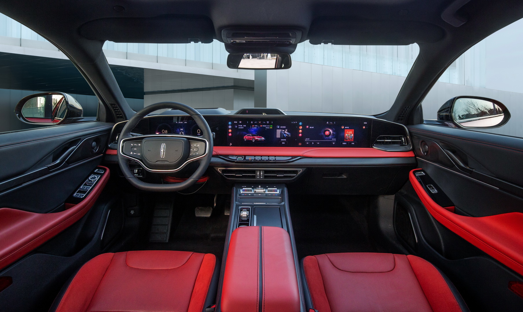 买车两难全好在这届豪华轿车里多了个林肯z