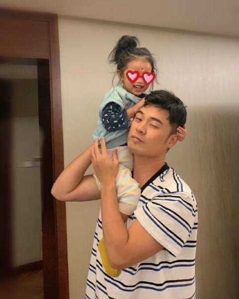 E8E9C6A0-C3A3-4AC5-ABC2-55DFDF7616B1