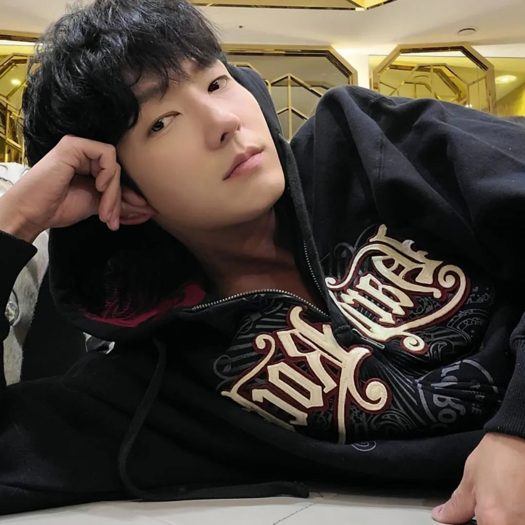 这话一出,营销号便开始各种做文章——事情起因,来自同剧组演员郑尚勋