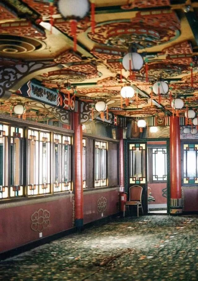 珍宝海鲜舫告别香港,曾是周星驰电影的取景地,曾接待多国政要和名流__凤凰网