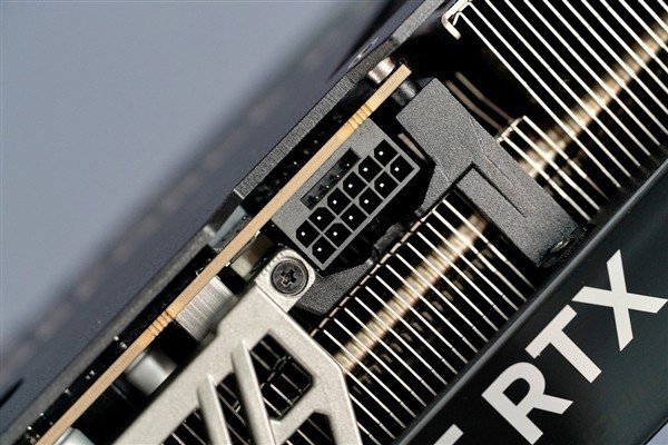 RTX 4070 Ti供电线首曝:还是熟悉的16针