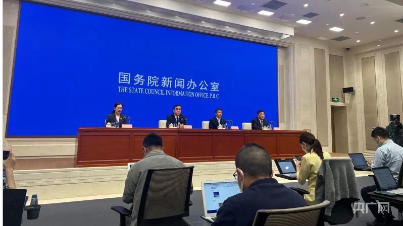 梁万年:“动态清零”相当于为14亿中国人购买了一份保险